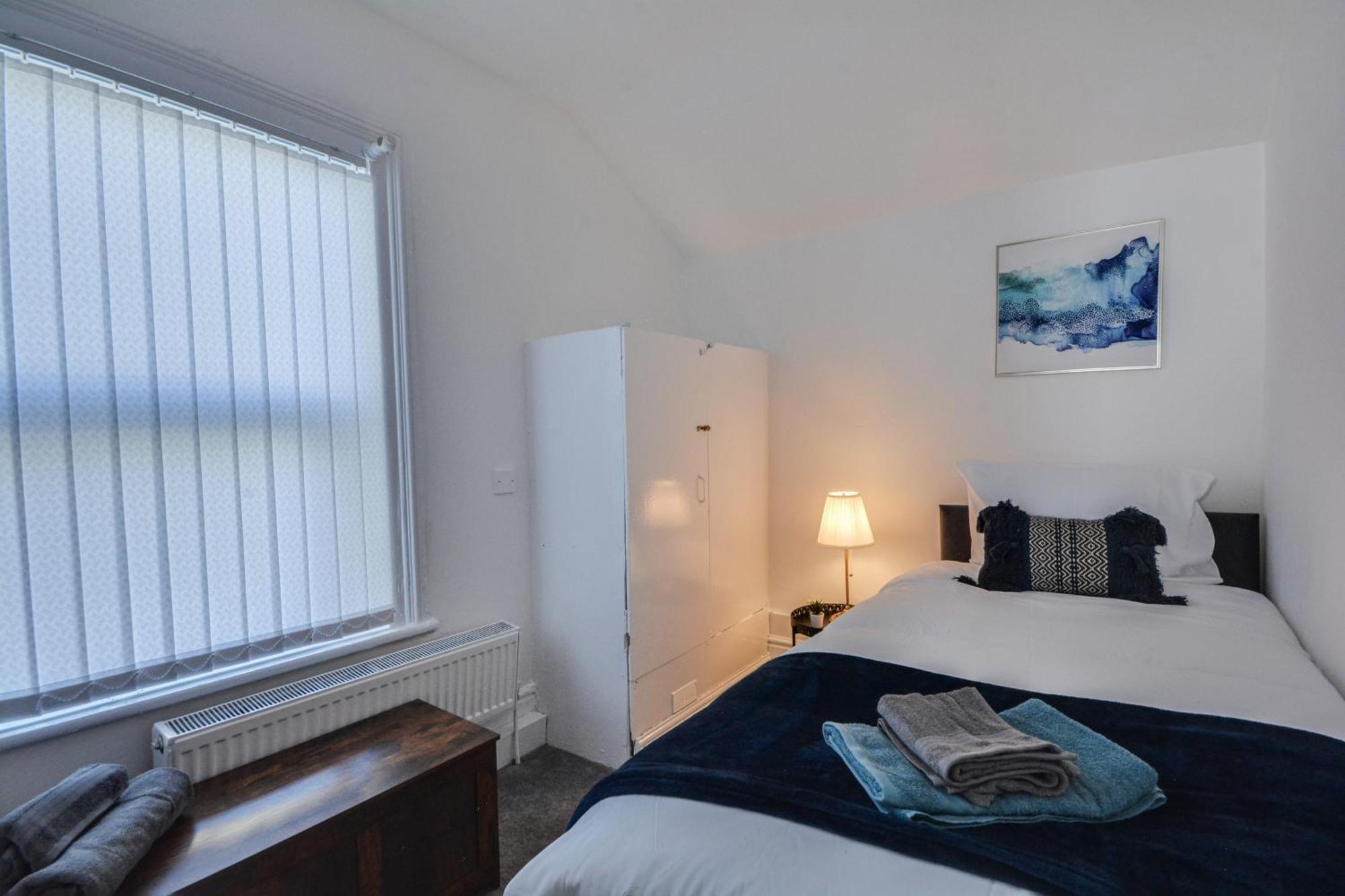 Stay With Alexandra 2 Free Parking - High Speed Free Wifi Liverpool Dış mekan fotoğraf